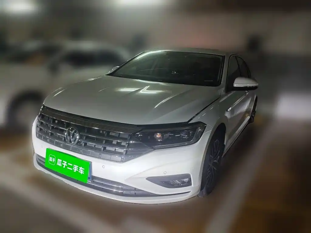 Volkswagen Sagitar 2019