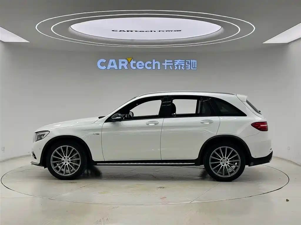 Mercedes-Benz GLC AMG 2018 — фото 8
