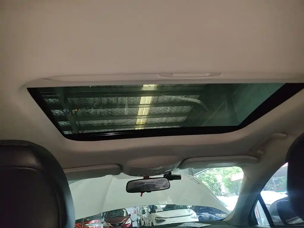 Ford Mondeo 2021 — фото 18