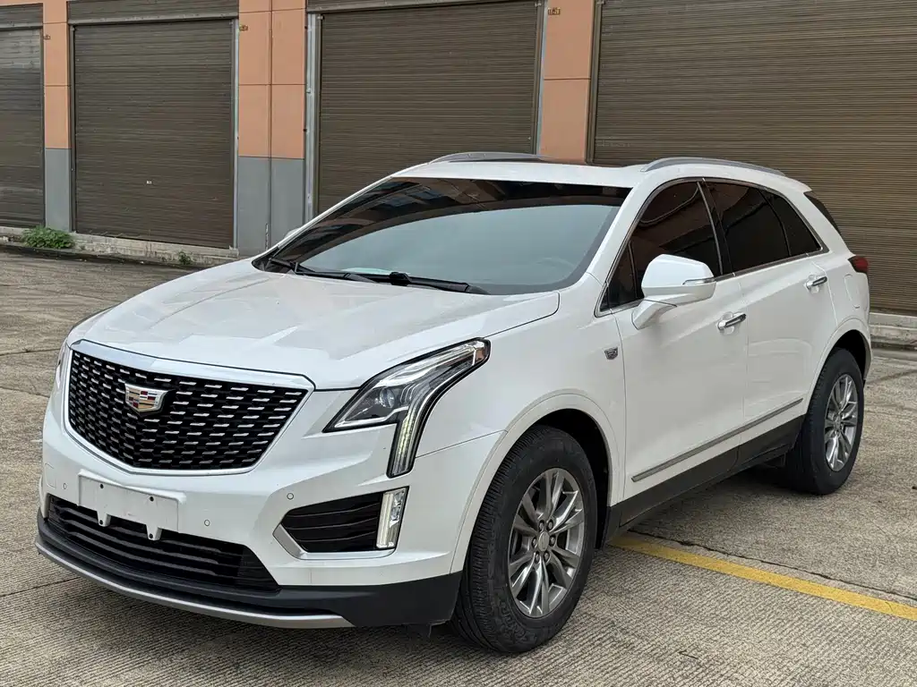 Cadillac XT5 2020 — фото 1