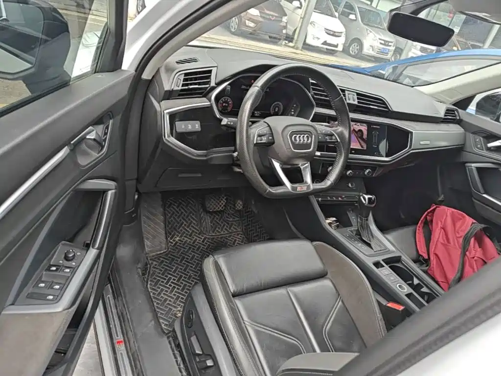 Audi Q3 Sportback 2022 — фото 16