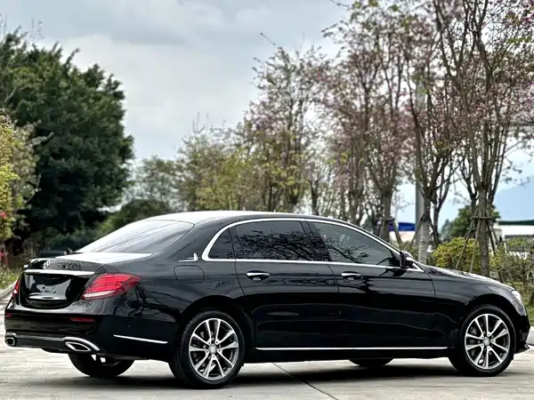 Mercedes-Benz E-Class 2017