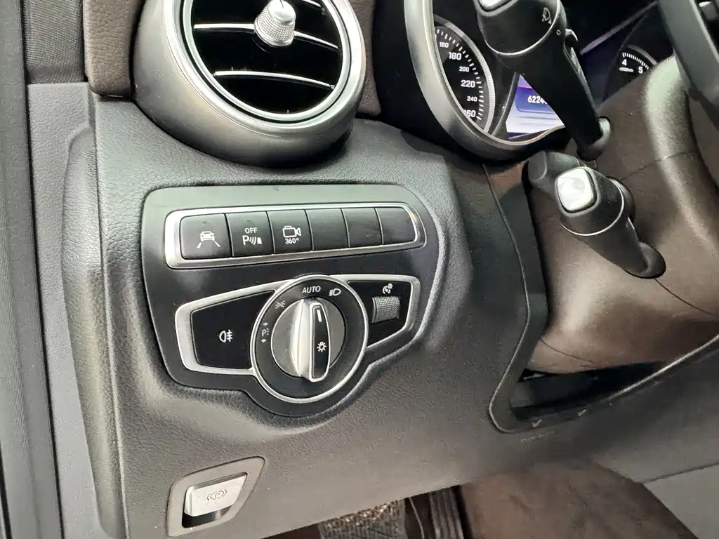 Mercedes-Benz GLC 2019 — фото 10