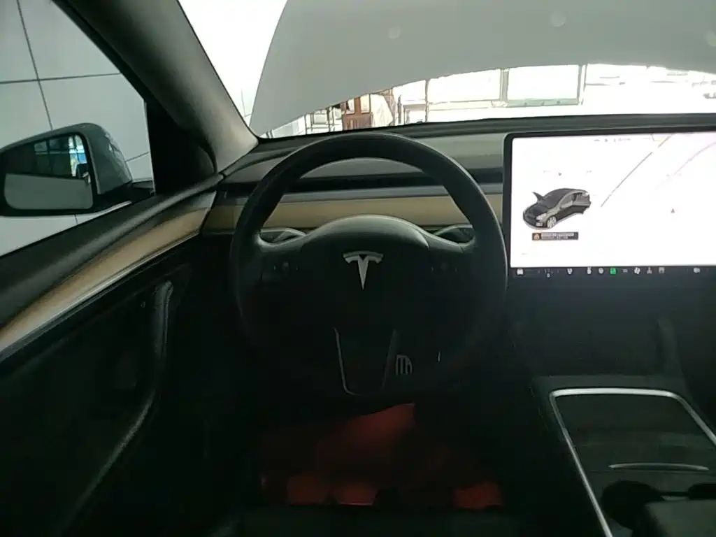 Tesla Model Y 2021 — фото 11