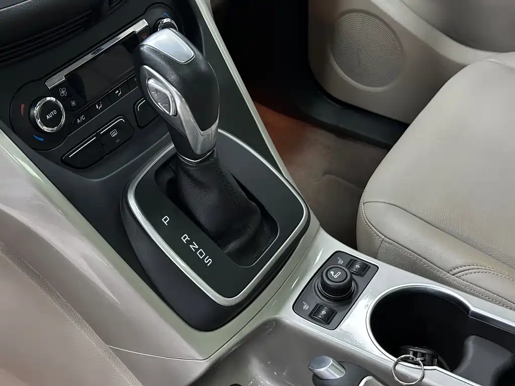 Ford Kuga 2014
