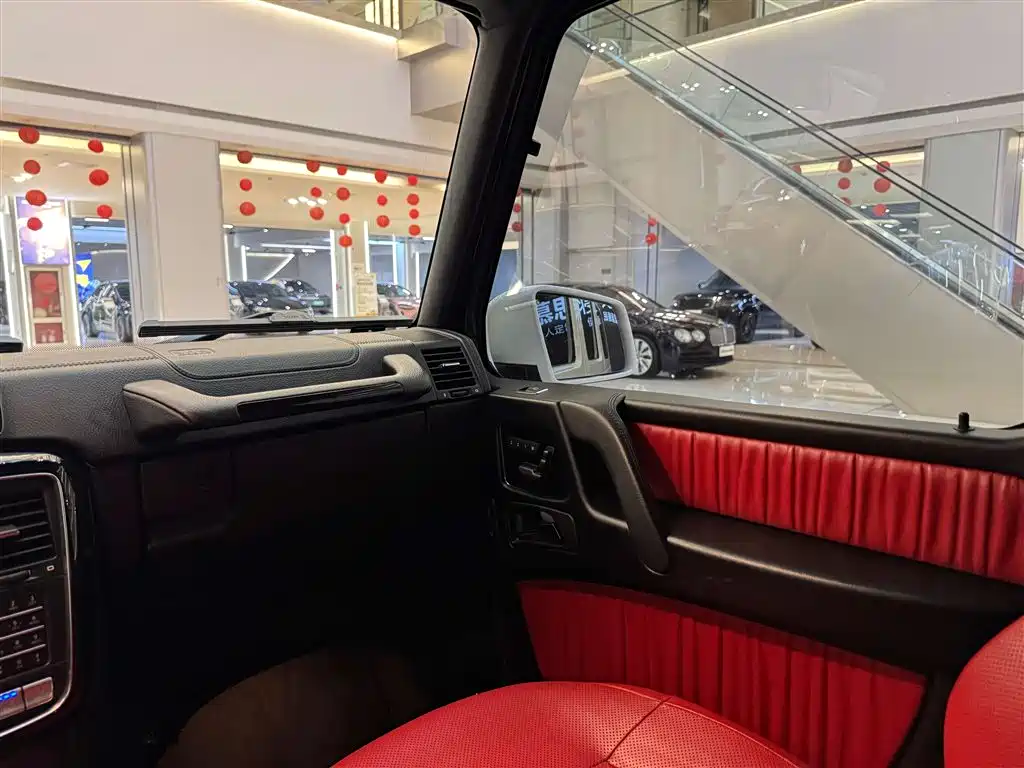 Mercedes-Benz G-Class 2018 — фото 13