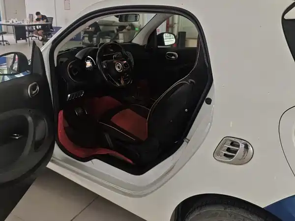smart fortwo 2018
