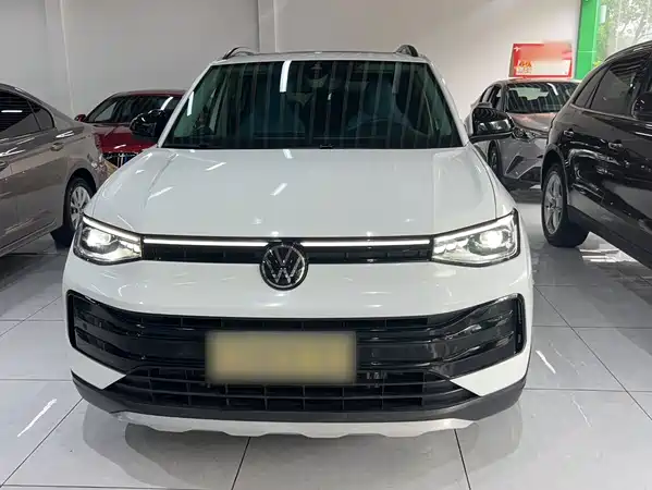 Volkswagen Tharu 2025