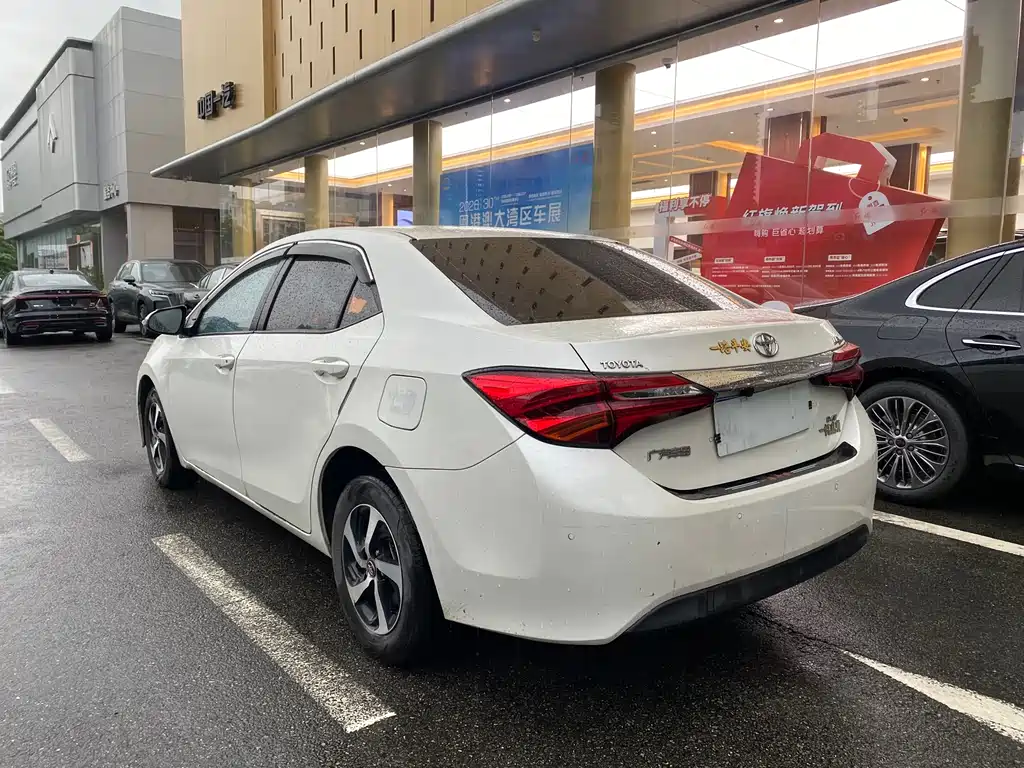 Toyota Levin 2018 — фото 4