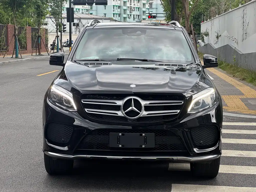 Mercedes-Benz GLE 2016