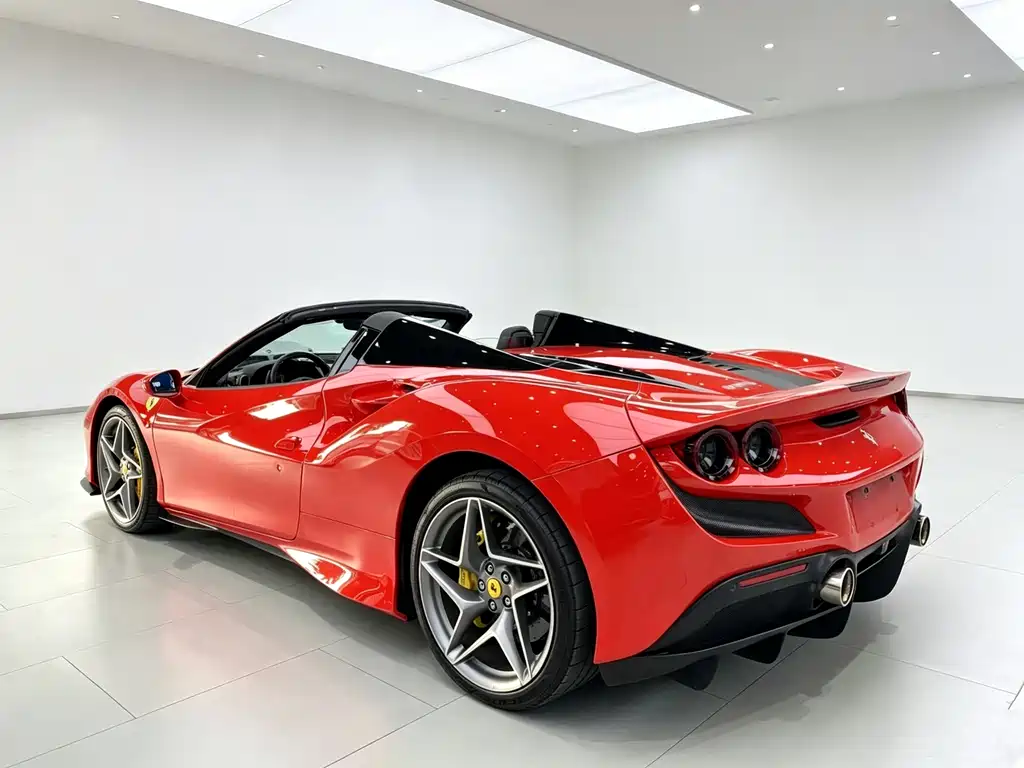 Ferrari F8 2021 — фото 3