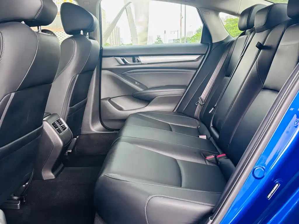 Honda Accord 2019 — фото 13