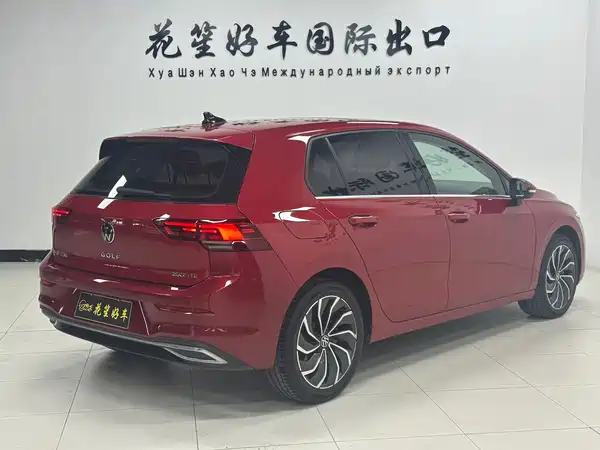 Volkswagen Golf 2021