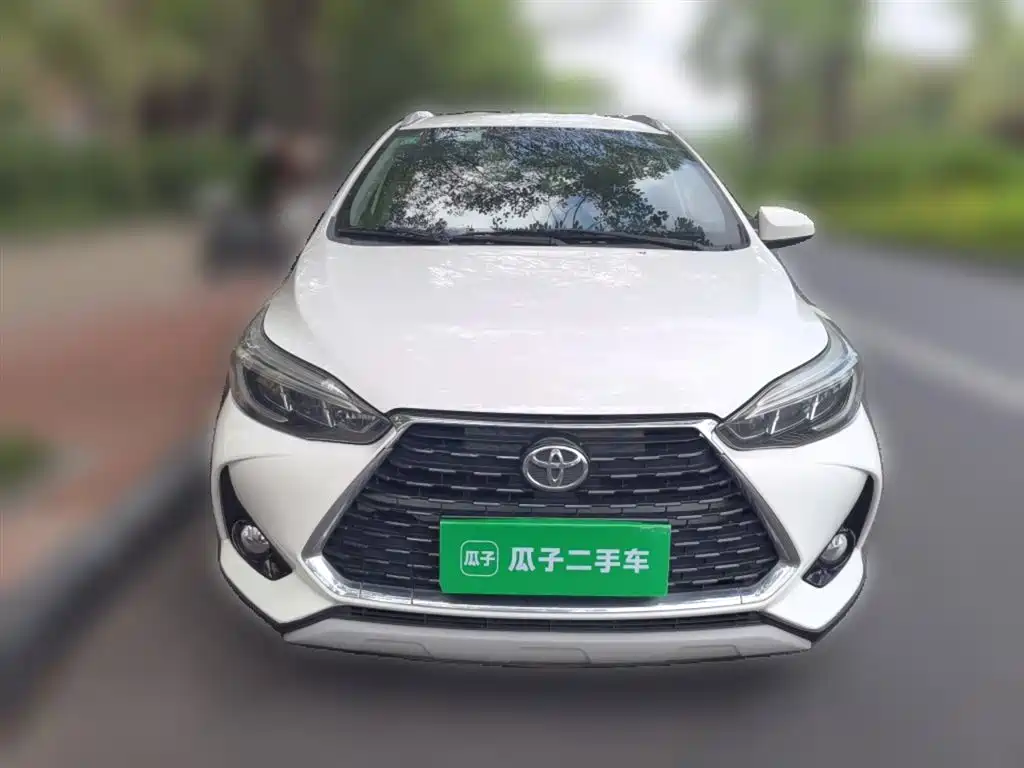 Toyota Yaris L 2020 — фото 24