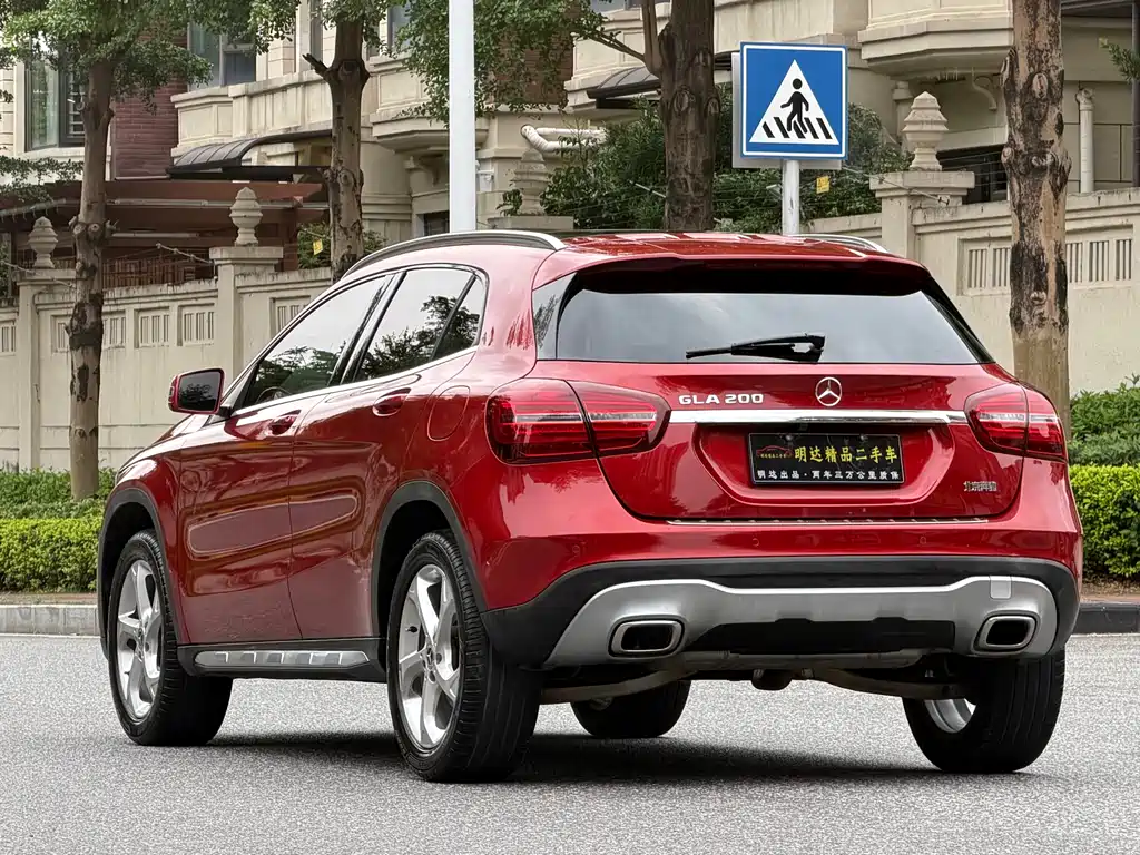 Mercedes-Benz GLA 2018 — фото 16