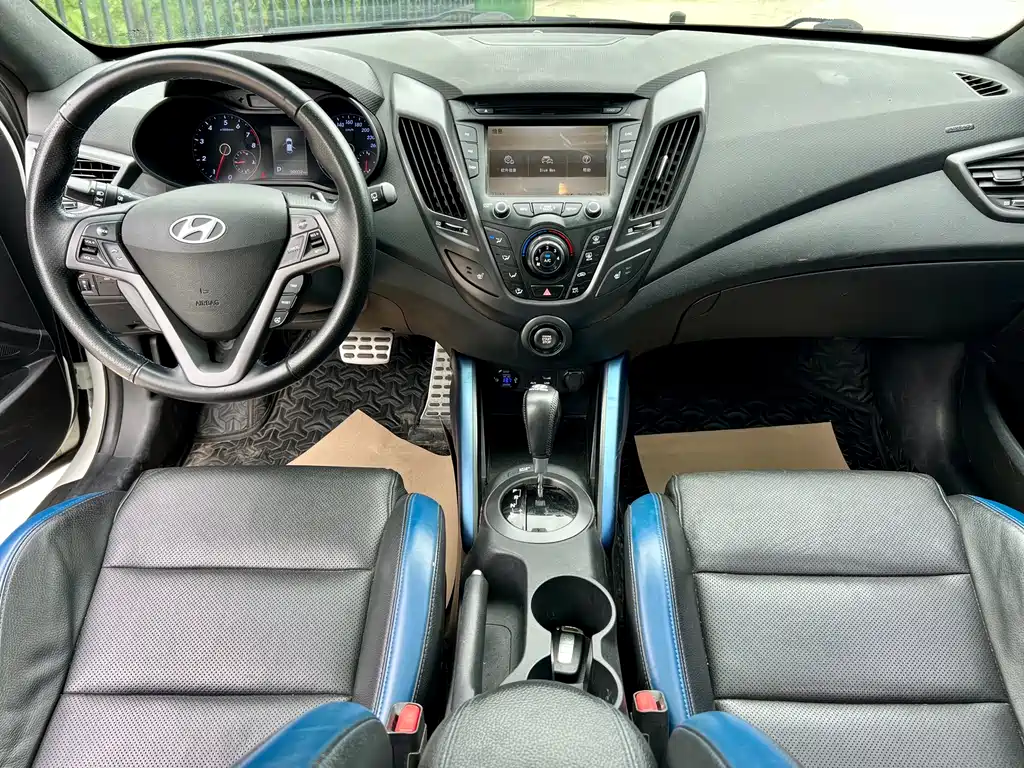 Hyundai Veloster 2015 — фото 8