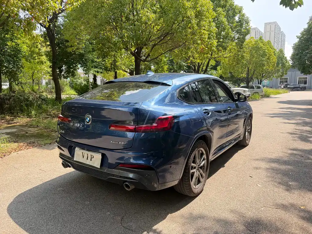 BMW X4 2021 — фото 9