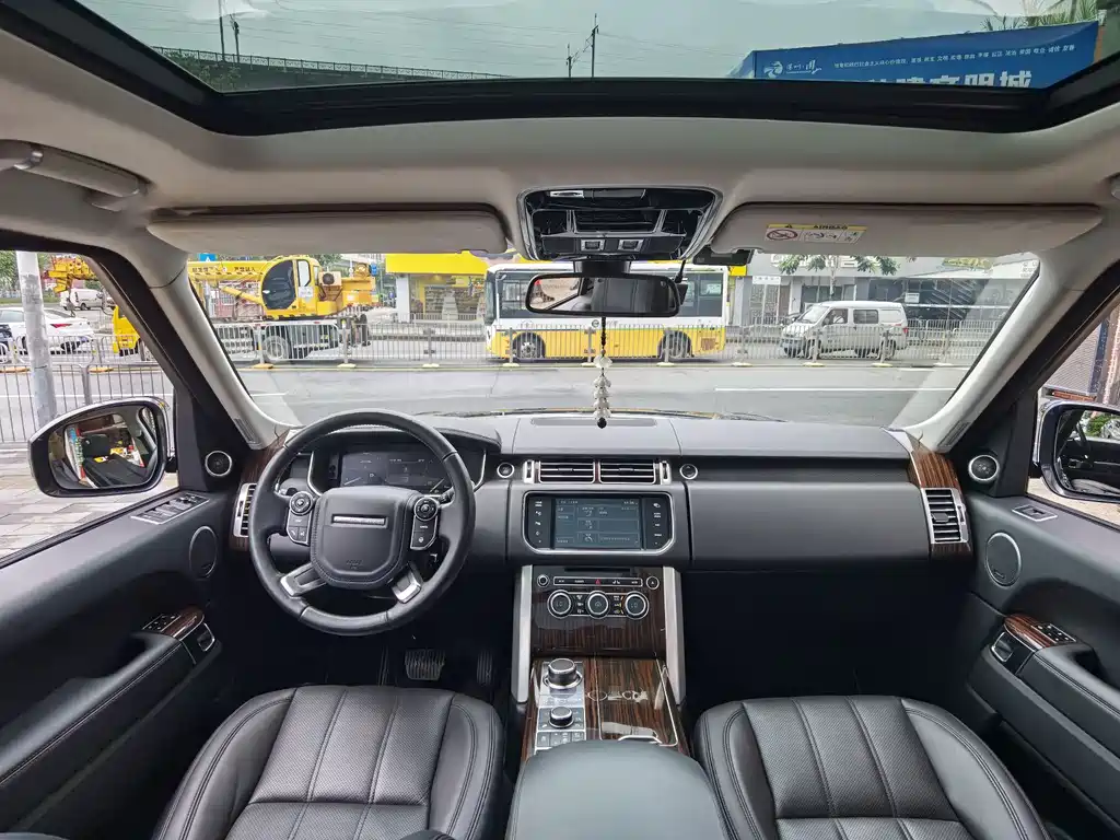 Land Rover Range Rover 2017 — фото 10