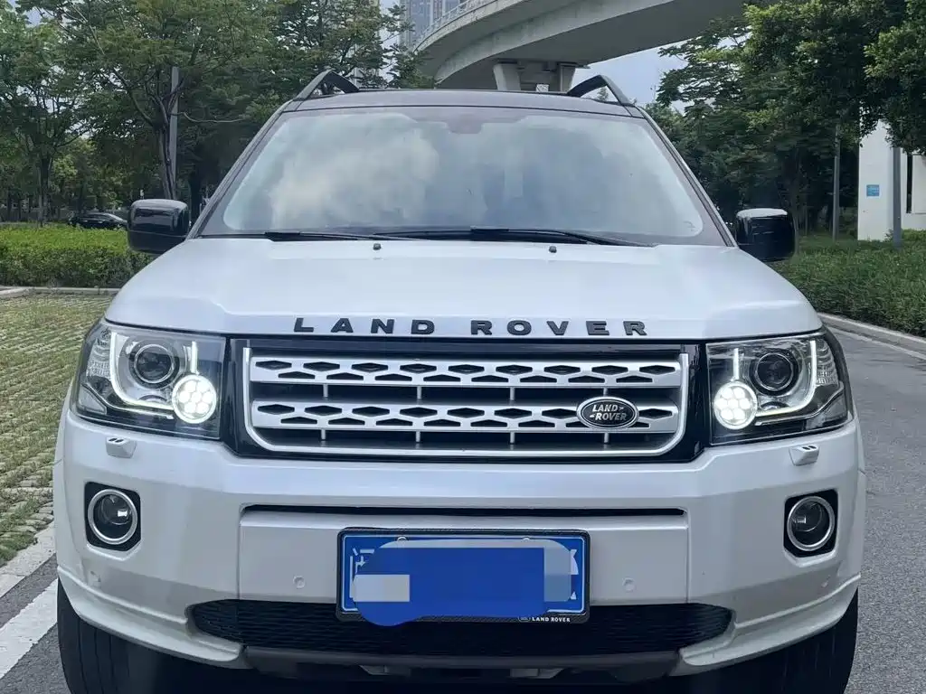 Land Rover Freelander 2 2011 — фото 2