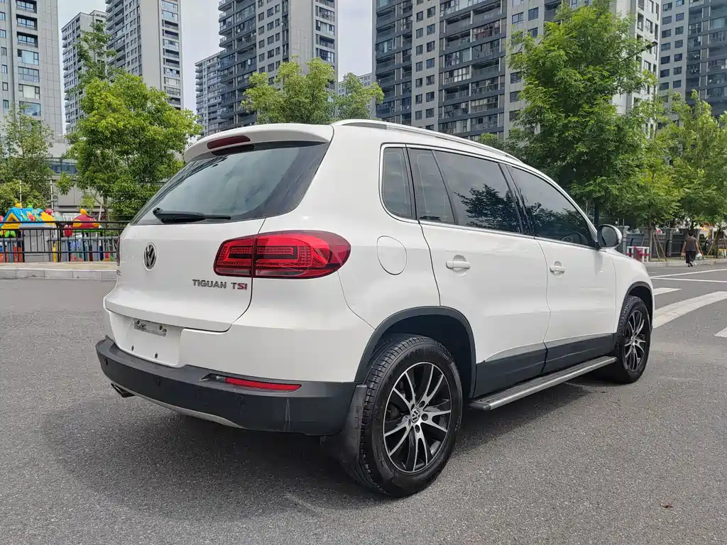 Volkswagen Tiguan 2015 — фото 6