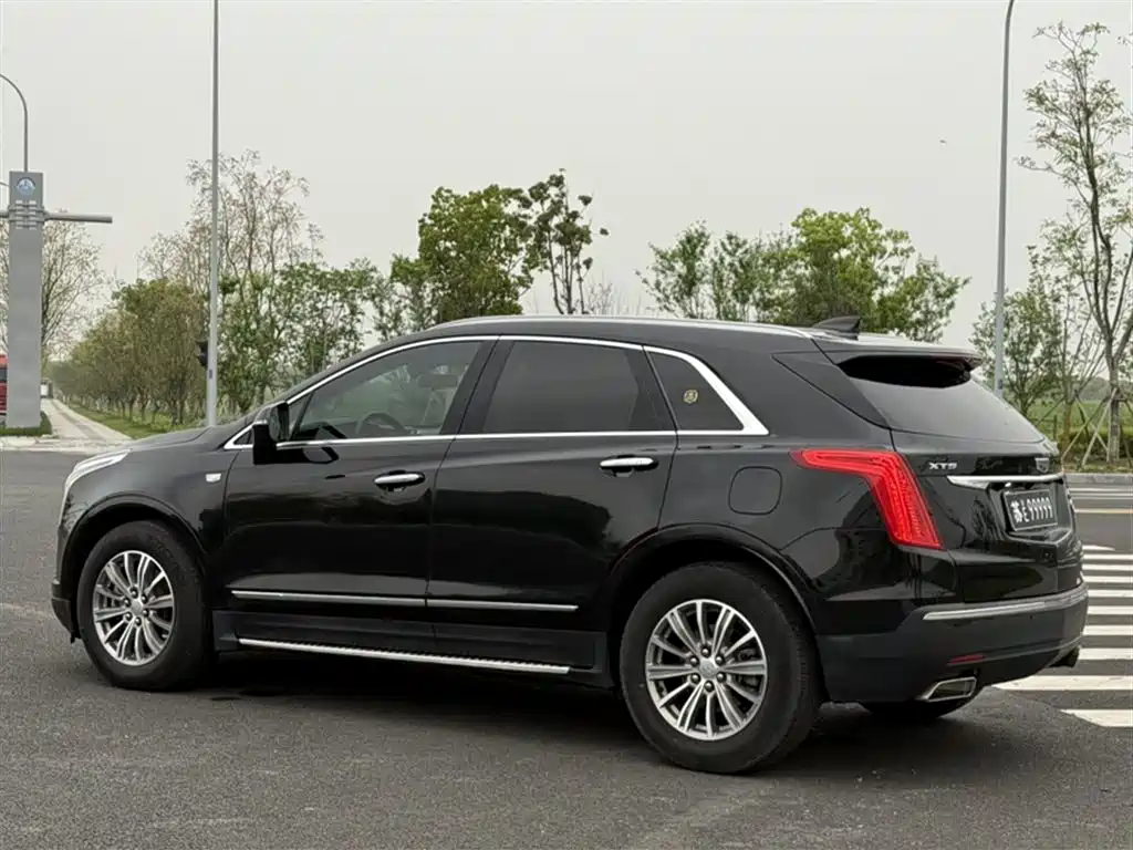 Cadillac XT5 2018 — фото 22