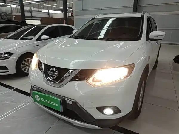 Nissan X-Trail 2015