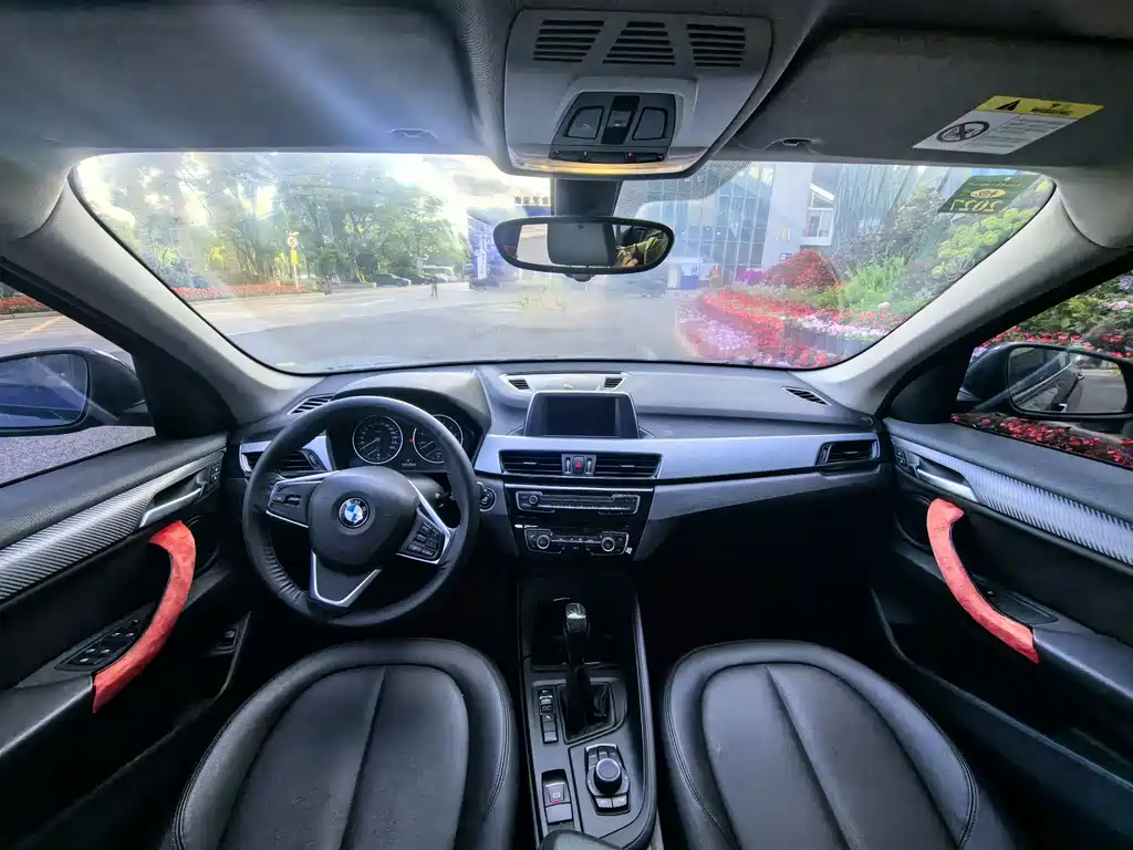 BMW X1 2017 — фото 9