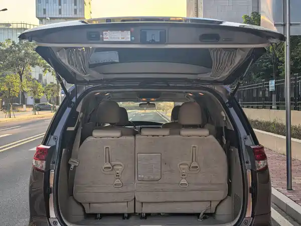 Toyota Previa 2012