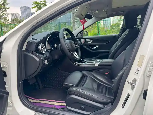 Mercedes-Benz C-Class 2019