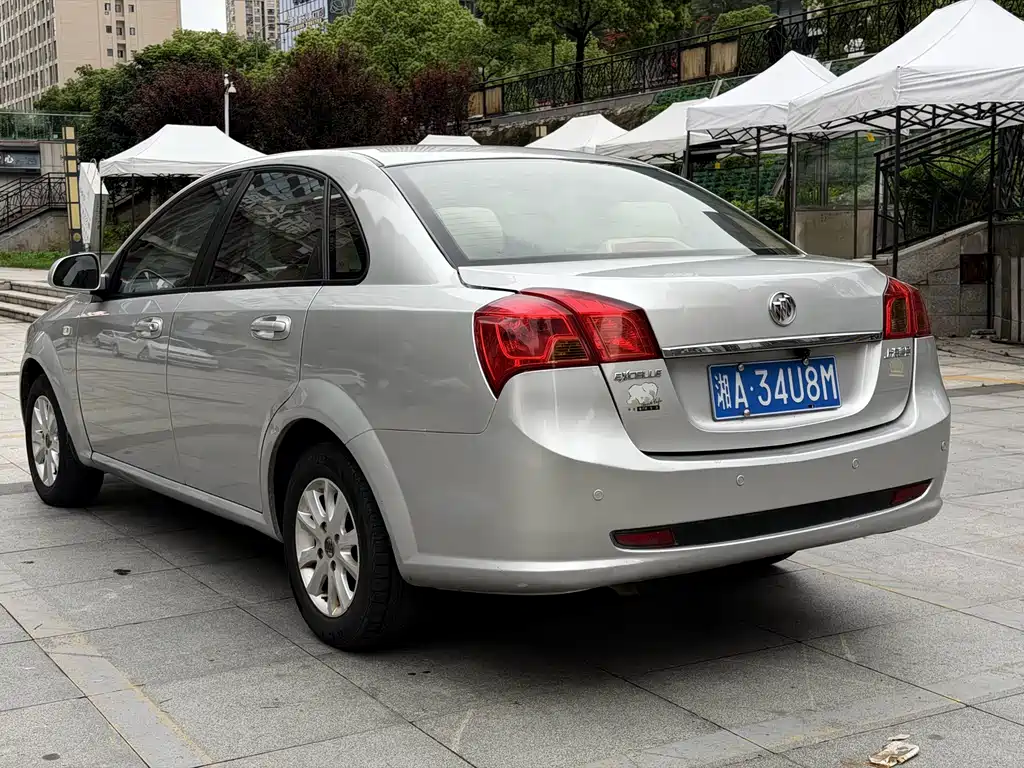 Buick Excelle 2013