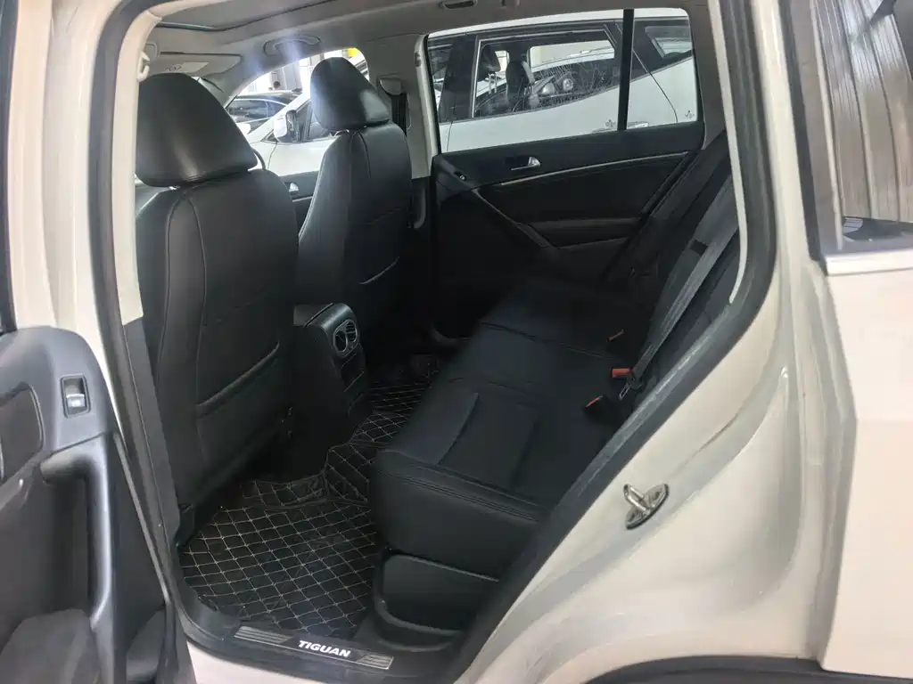 Volkswagen Tiguan 2015 — фото 10