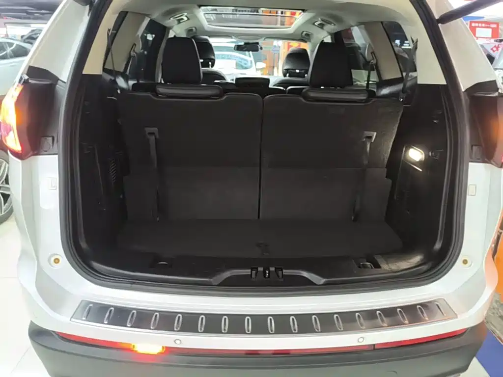 Ford Edge 2019 — фото 19