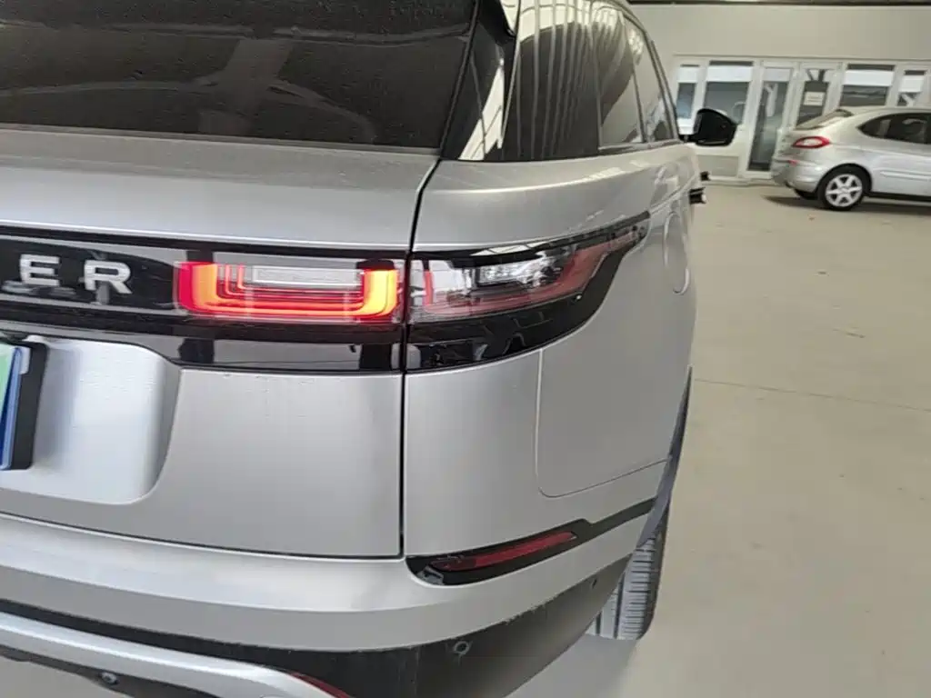 Land Rover Range Rover Velar 2021 — фото 8