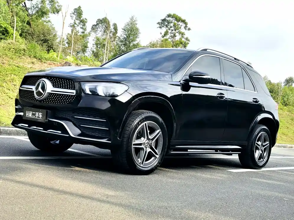 Mercedes-Benz GLE 2021 — фото 1