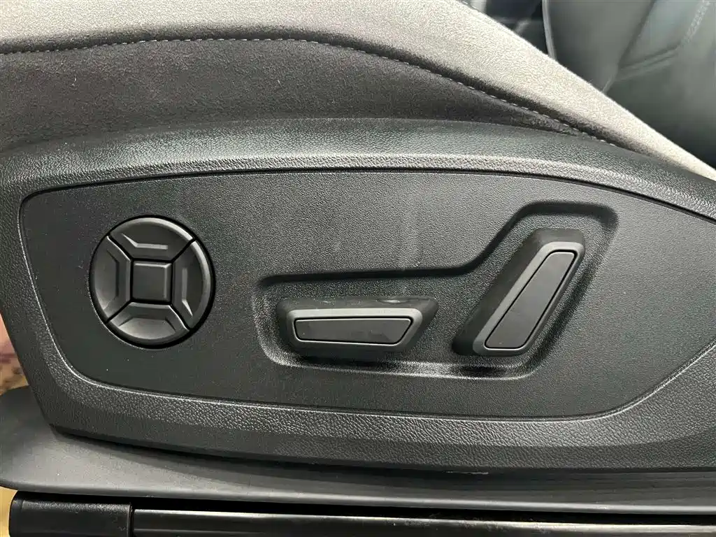 Audi Q3 2024 — фото 27