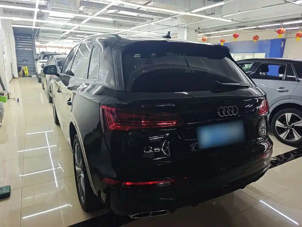 Audi Q5L 2024