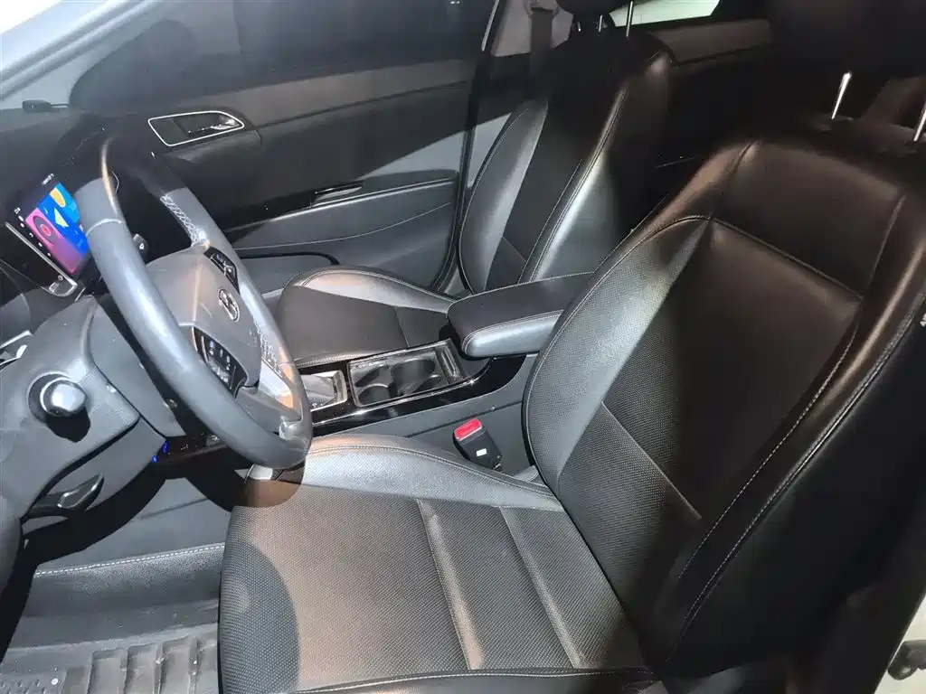 Hyundai Mistra 2015 — фото 8