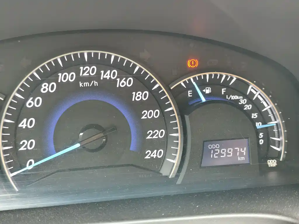 Toyota Camry 2014 — фото 19