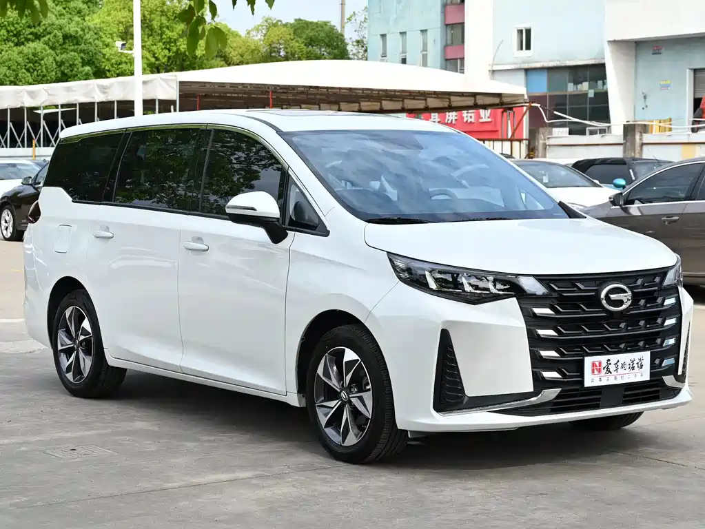 GAC Motor Trumpchi M6 2023 — фото 8
