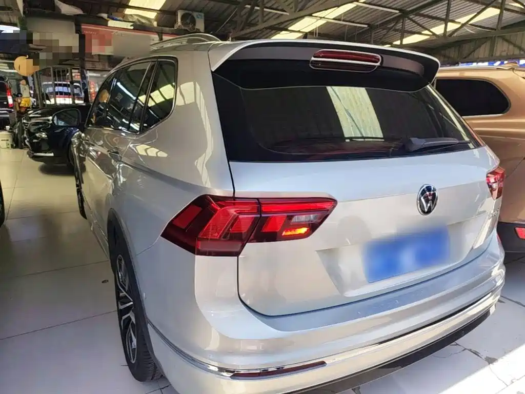Volkswagen Tiguan L 2021