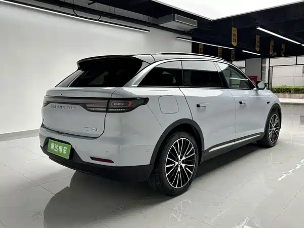Leapmotor C11 2025