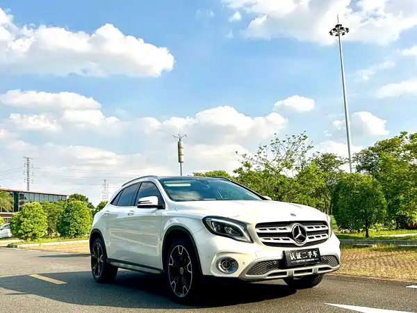 Mercedes-Benz GLA 2017