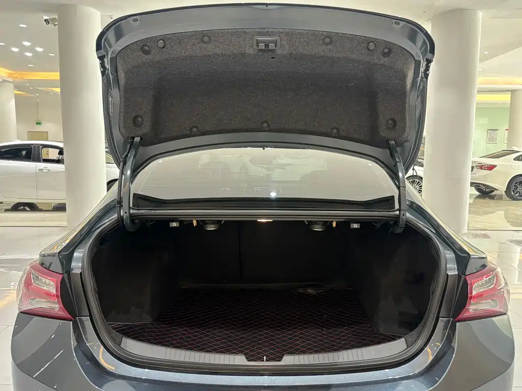 Chevrolet Malibu XL 2020 — фото 16