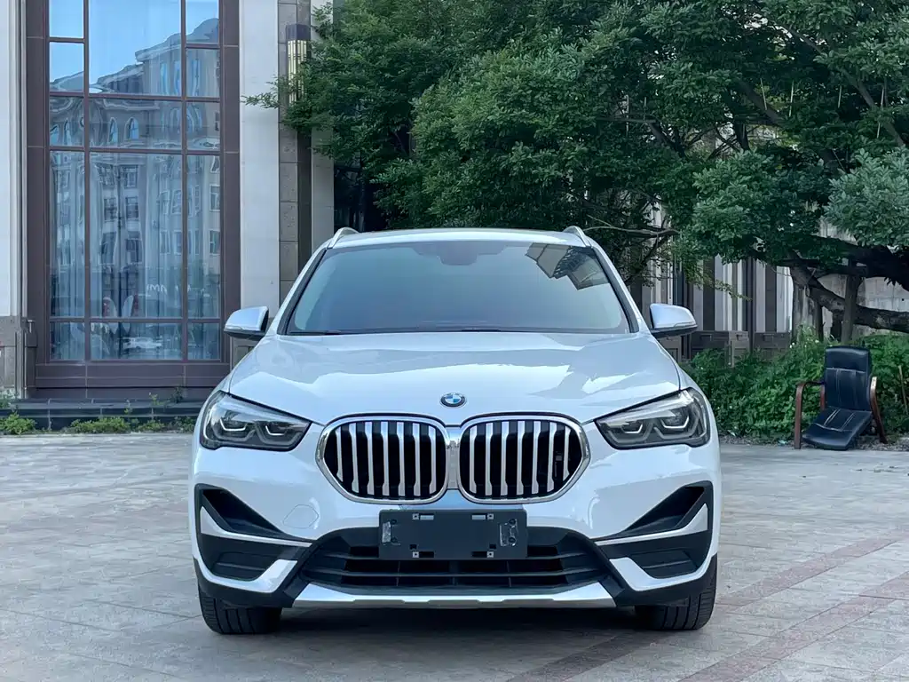 BMW X1 2022 — фото 2