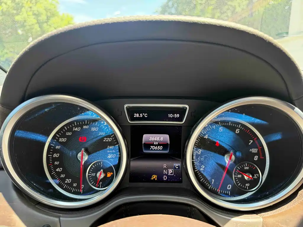 Mercedes-Benz GLE 2018 — фото 10