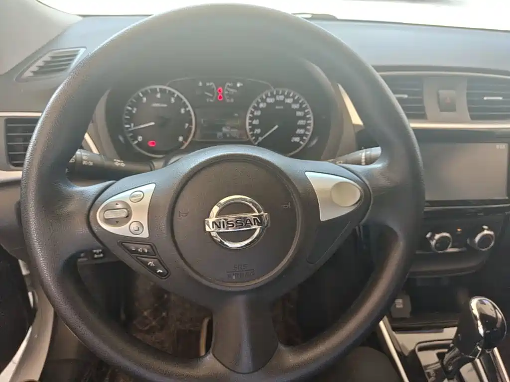 Nissan Sylphy 2017 — фото 11