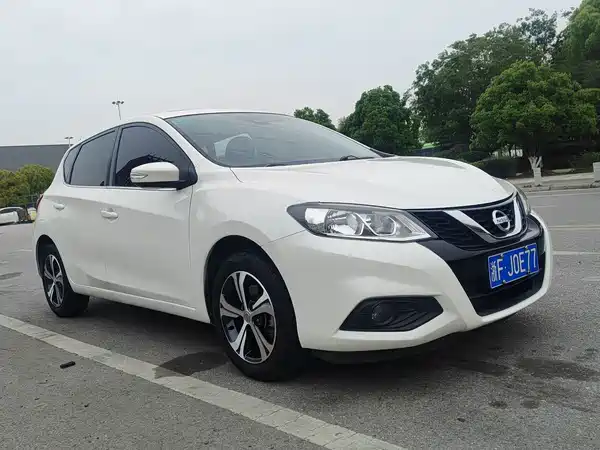 Nissan Tiida 2016