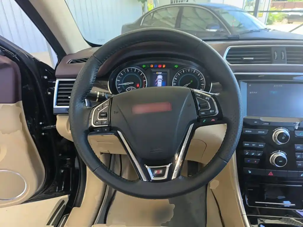 Haval H2 2015 — фото 11