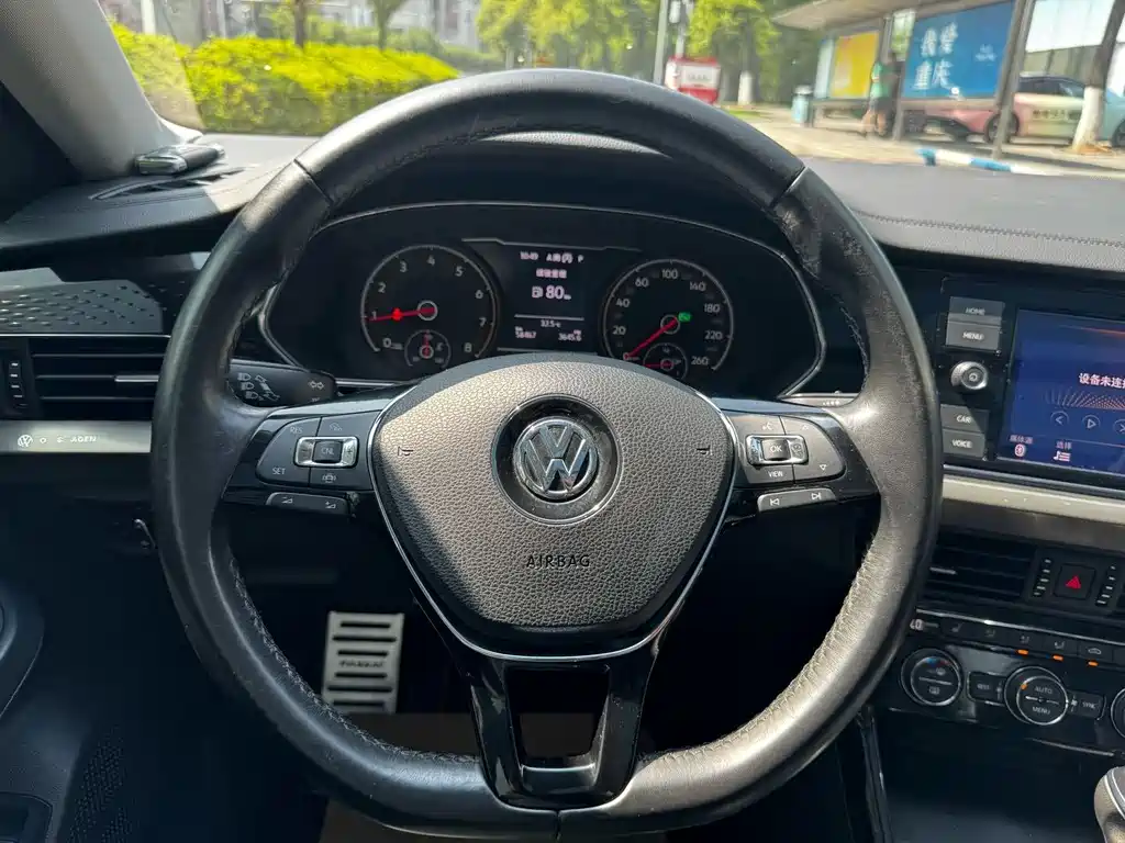 Volkswagen Passat 2019 — фото 19