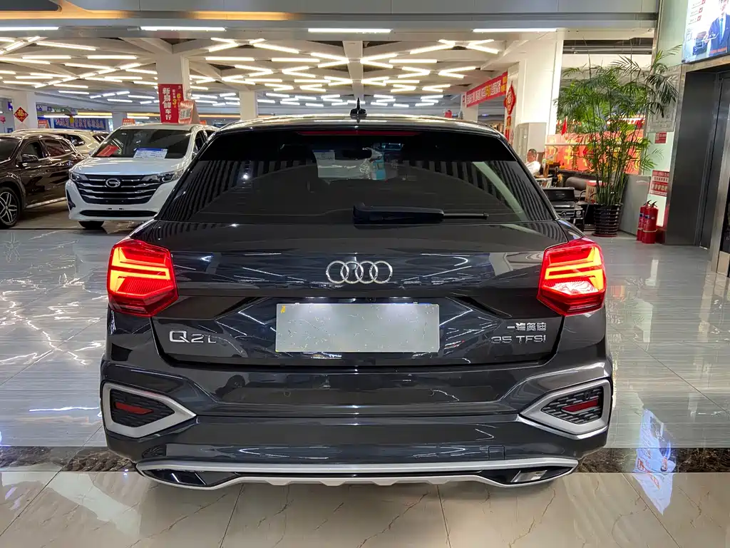 Audi Q2L 2022